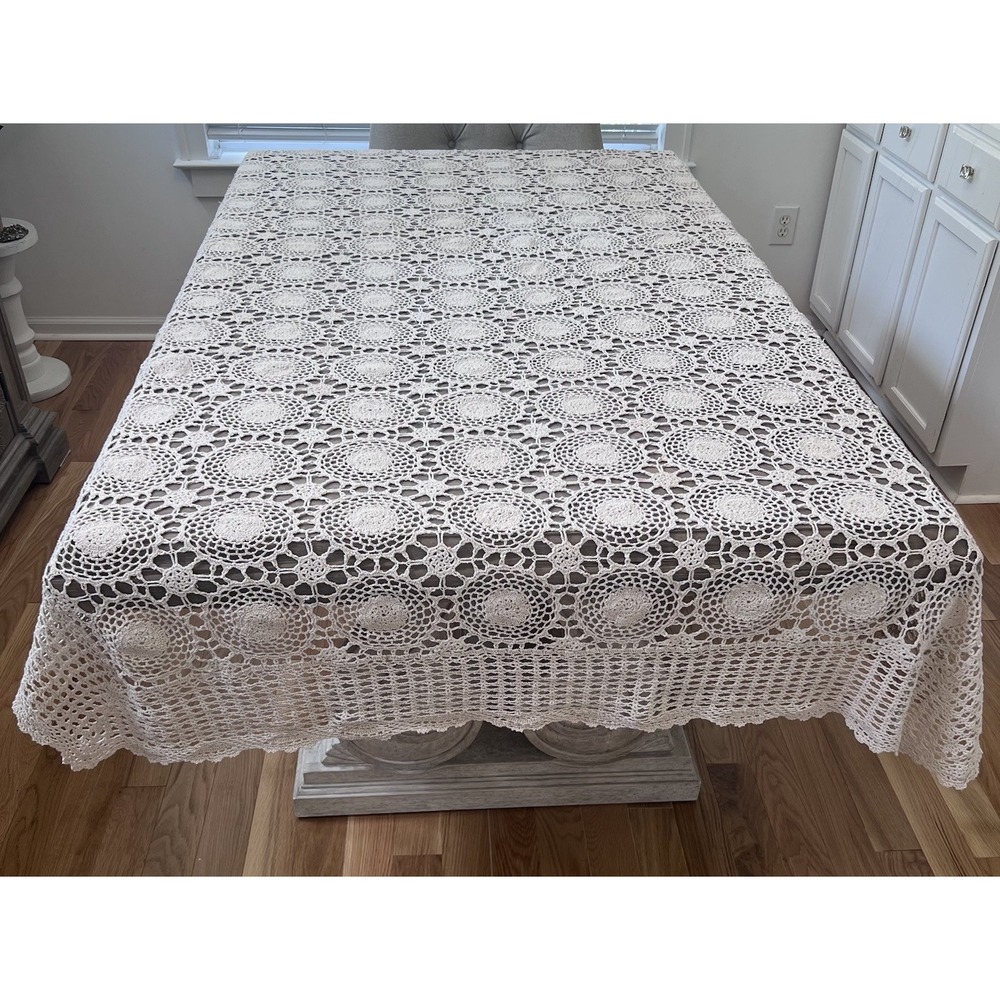 Vintage Handmade Crocheted Lace Tablecloth White Thread 54x96 Medallion